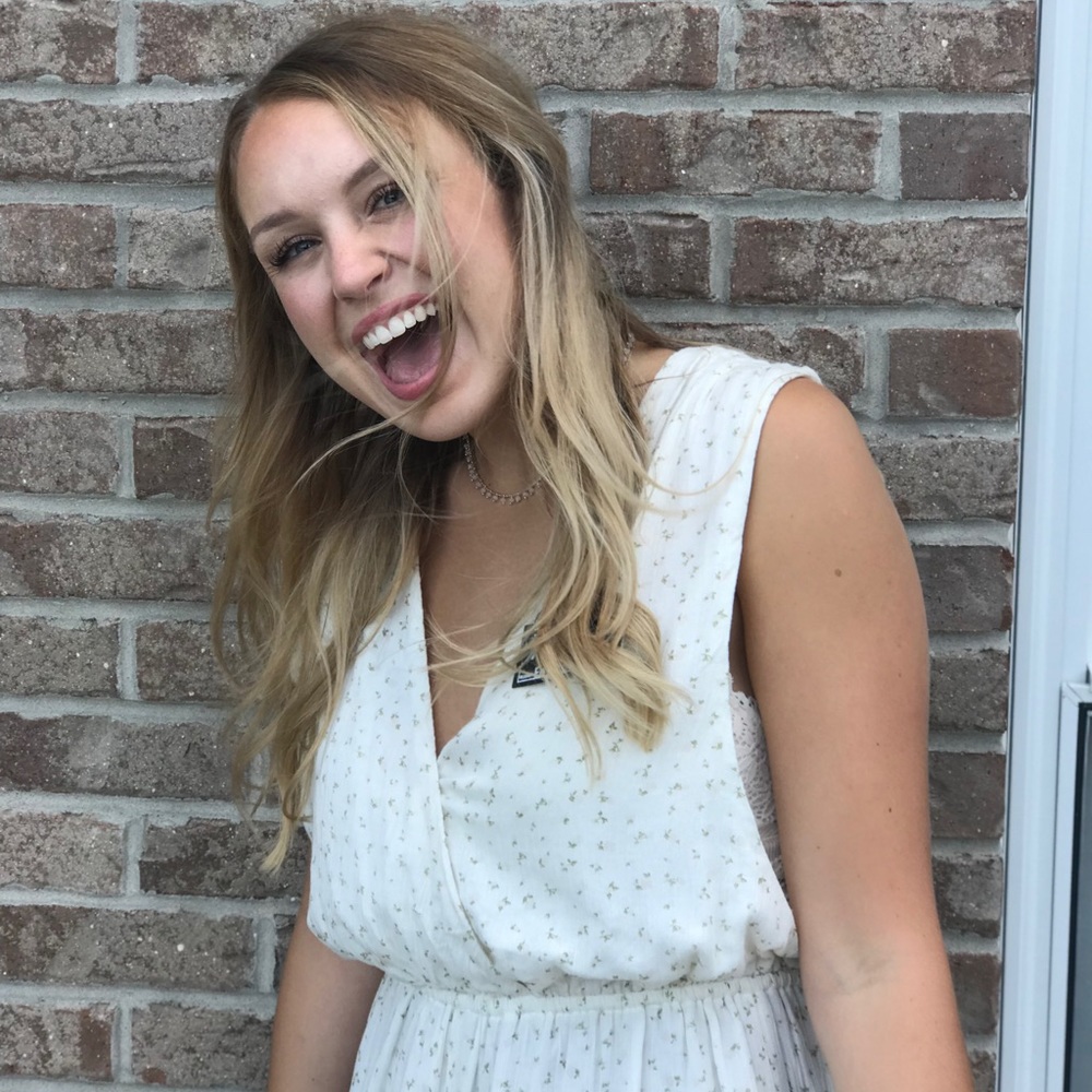 Meet your Posher, Maria noel